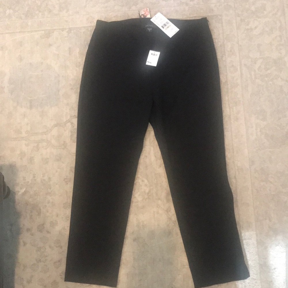 NWT Karen Kane Black Skinny Cropped Pants Size 12